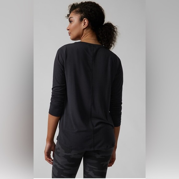 LIKE NEW ATHLETA STRATUS II TOP - BLACK - Sz M/P - Picture 3 of 9